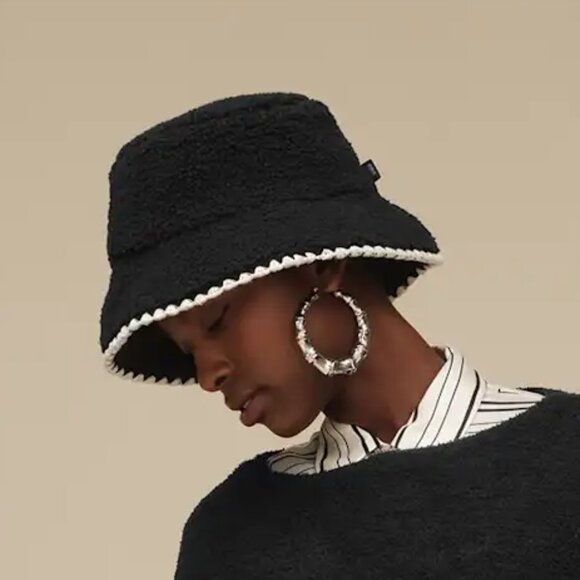 UGG FLUFF SCALLOPED HAT UNISEX - Hat - black, L/XL, New with Tag